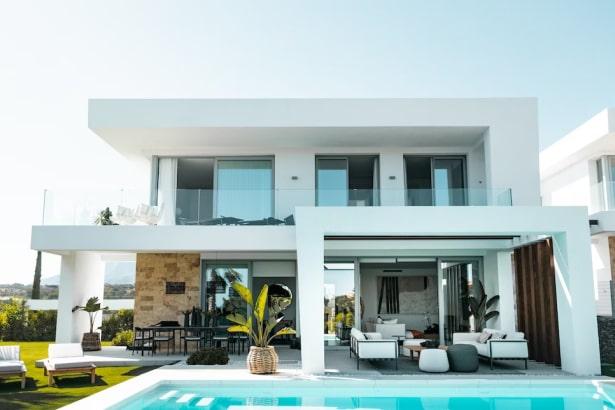 Exclusive Mansions